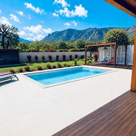 Vallee D'asco Villa *
